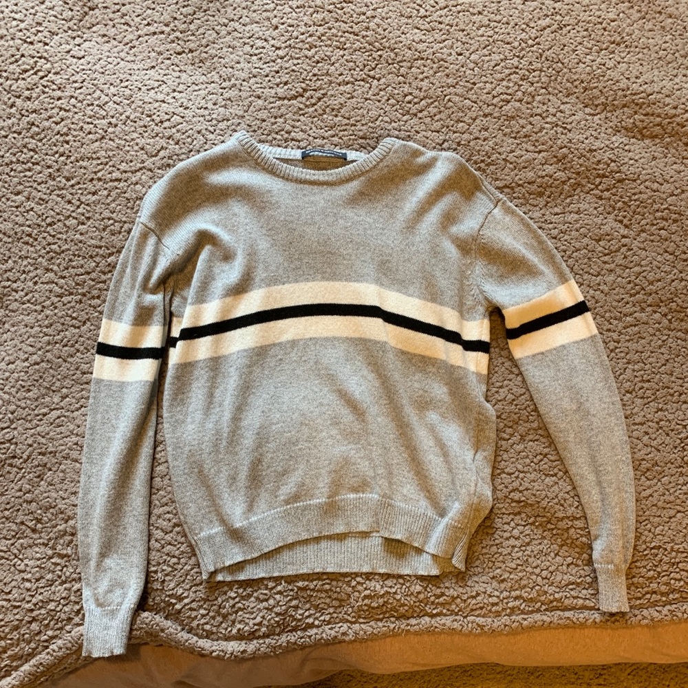 Brandy Melville sweater